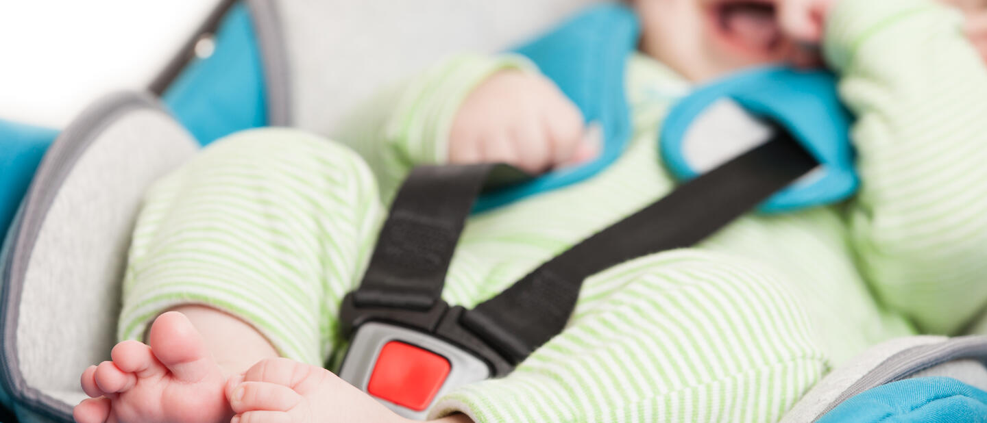 Baby in babyautostoel