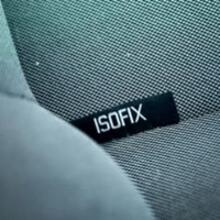 Isofix label in bekleding auto